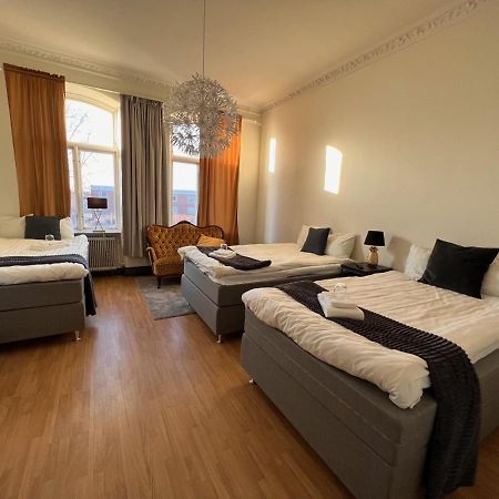 Froevi Hotell Frovi Esterno foto