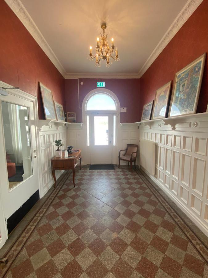 Froevi Hotell Frovi Esterno foto