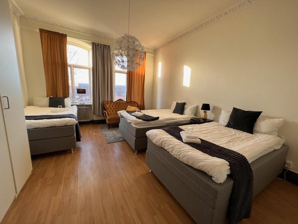 Froevi Hotell Frovi Esterno foto