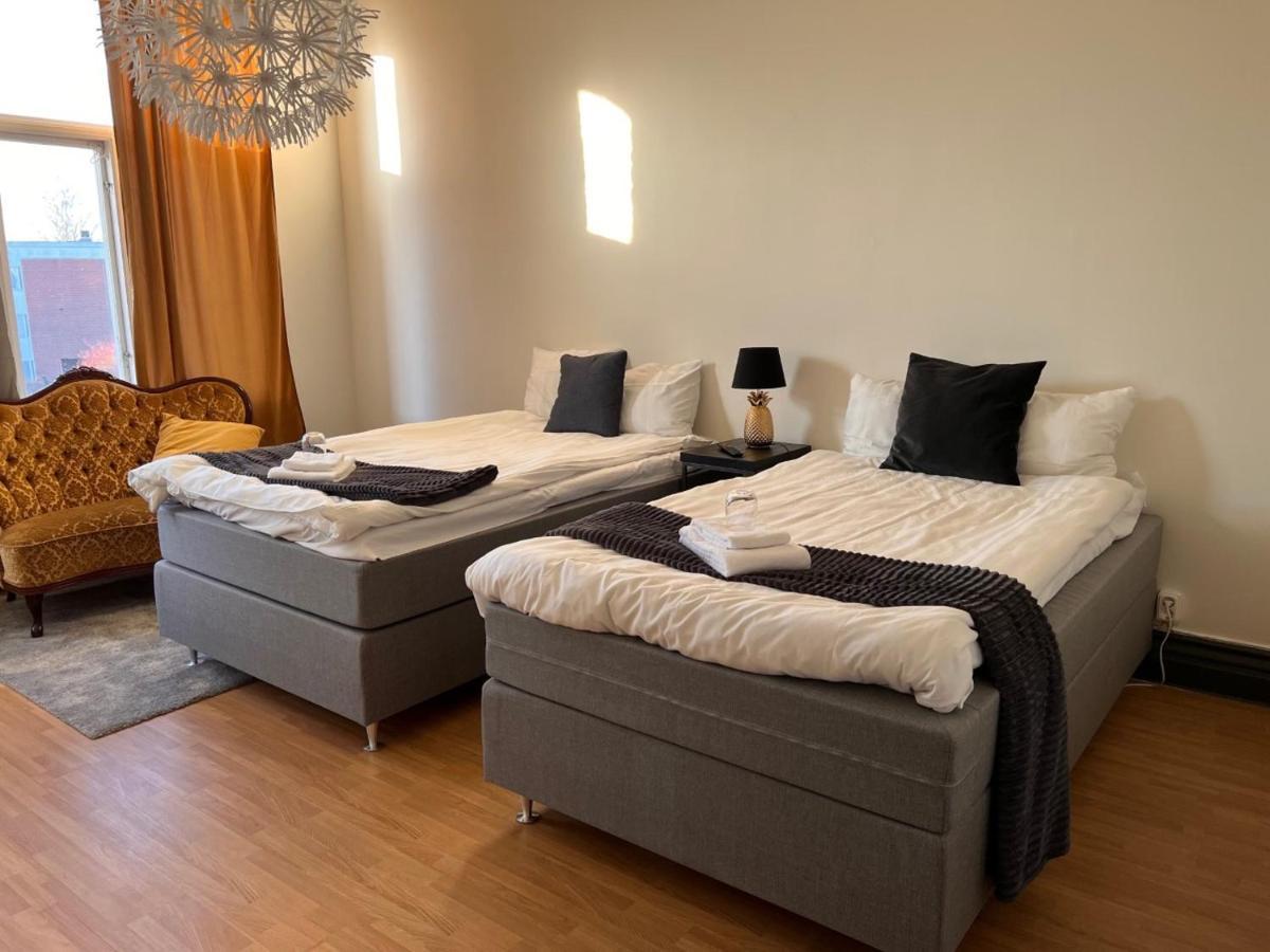 Froevi Hotell Frovi Esterno foto